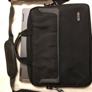Solo Black laptop case  with Shoulder Strap